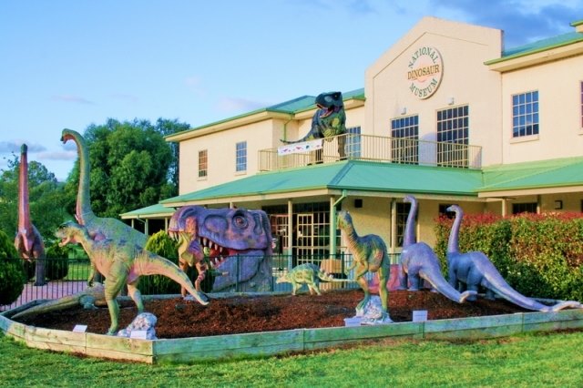 Музей динозавров в Канберре и достопримечательности Канберры