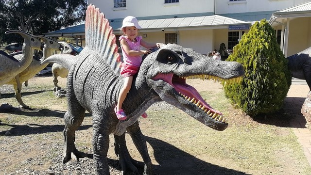 Музей динозавров в Канберре и достопримечательности Канберры
